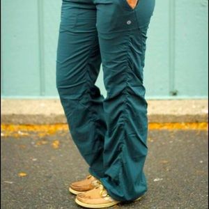 Lululemon unlined Dance Studio Pant Nocturnal Teal